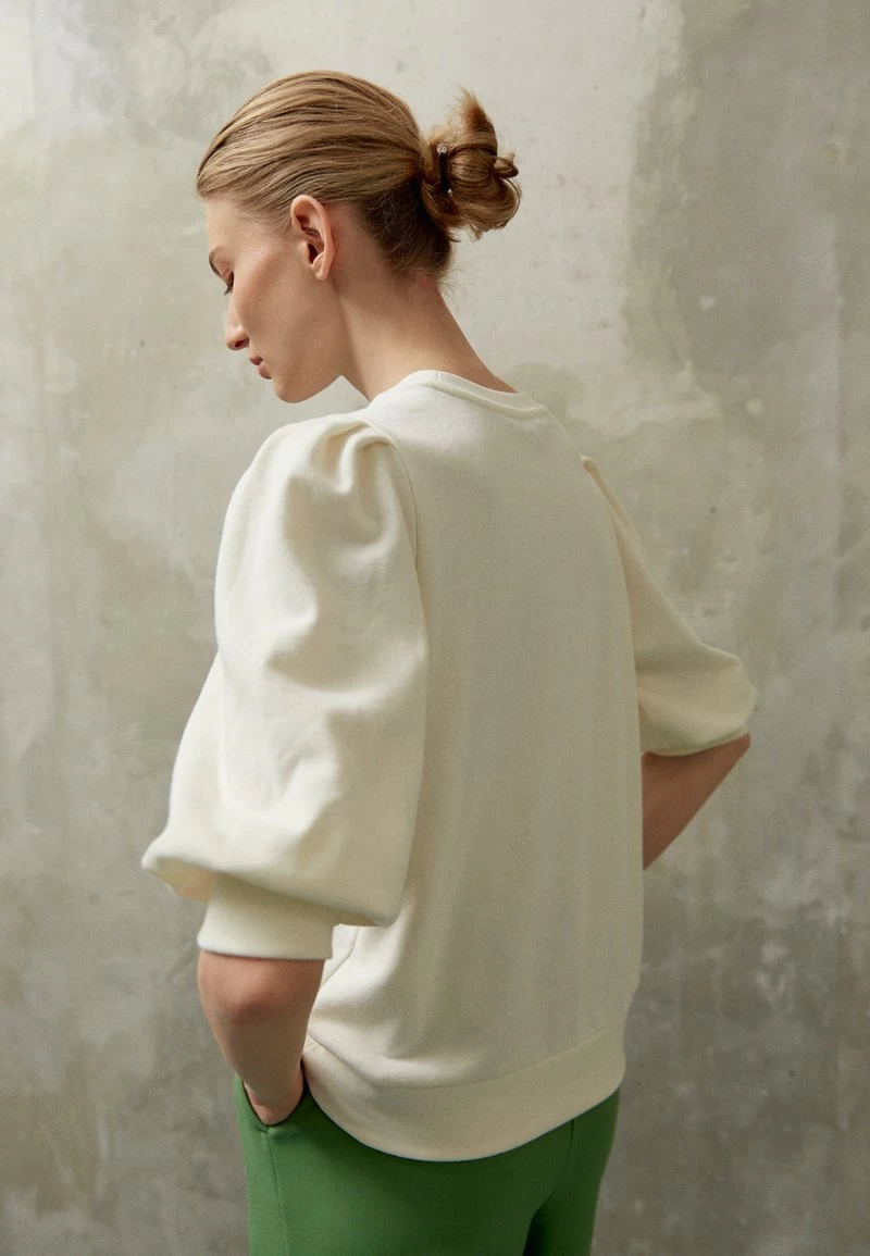 Anna Field Sweatshirt - Off White 1 Anna Field Sweatshirt - Off White