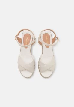 Anna Field Plateausandalette - Beige 11 Anna Field Plateausandalette - Beige -Anna Field Angebote Store 93a1faa2568b46249c2ffecf3d431a47